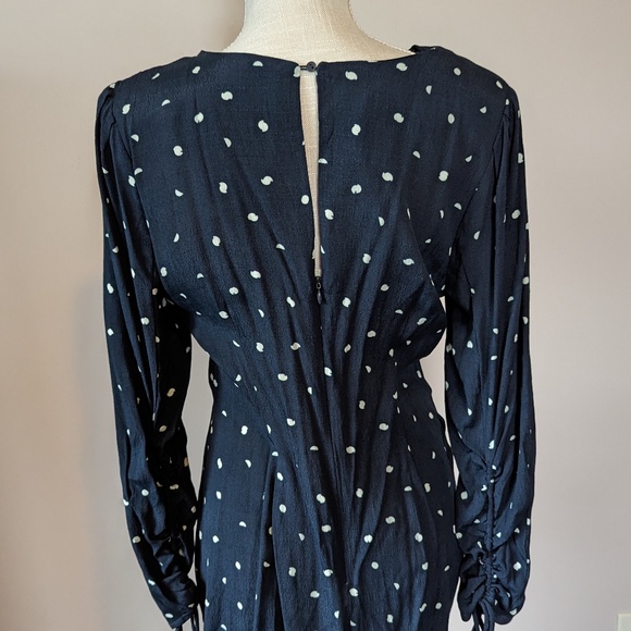 Navy Blue Ruched Bodycon Dress with Long Sleeves - Picture 4 of 4